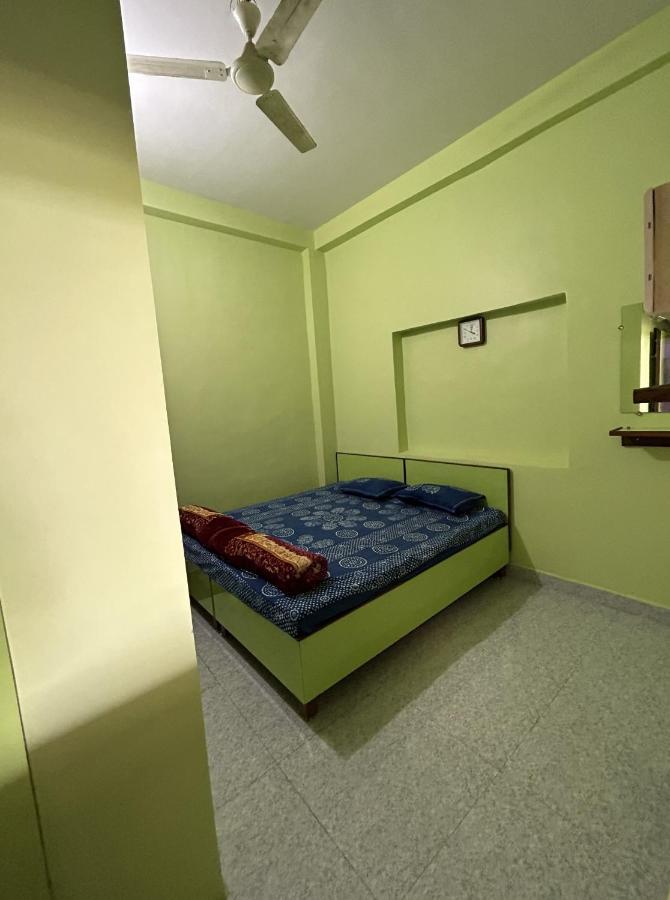 Hotel Shri Kunj Ujjain Exteriör bild